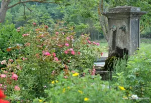 Brunnen im provenzalischen Garten